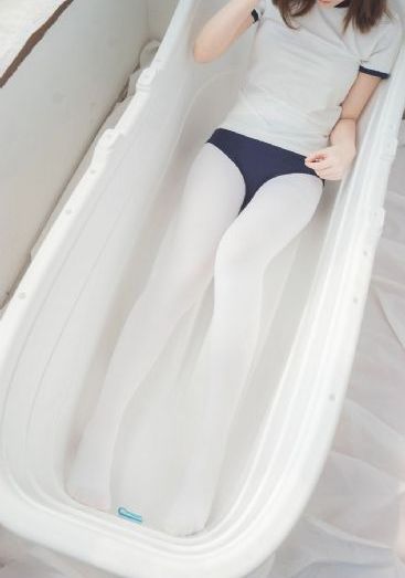 艳妇臀荡乳欲伦交换在线播放_1080手机免费观看完整