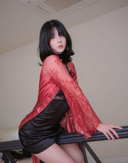 在线欧美小视频_有字幕完整版