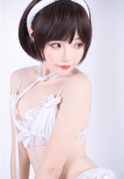 欧美三级韩国三级日本播放_720高清迅雷在线观看