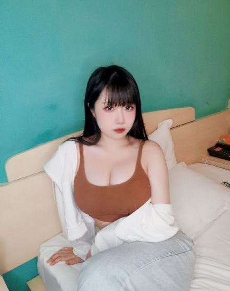 国模冰冰和摄影师啪啪_蓝光在线视频观看