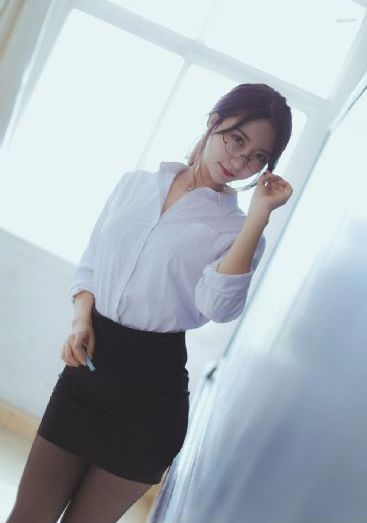 日日摸日日碰日日狠狠_BD完整版观看