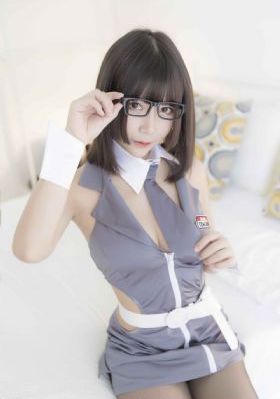 伊人精品久久久久中文字幕_完整版在线观看